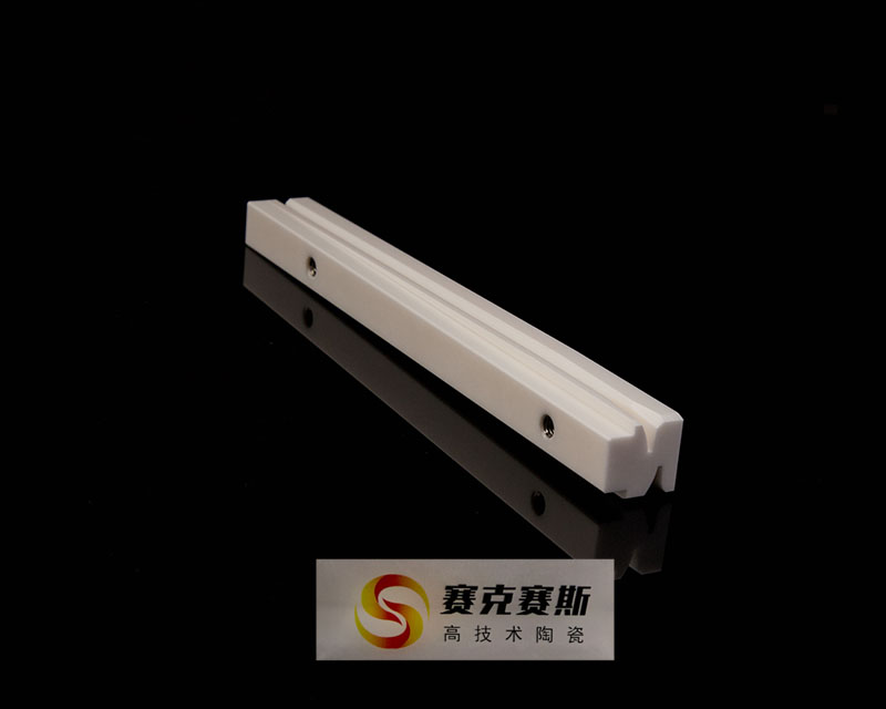 ��ɫ�����